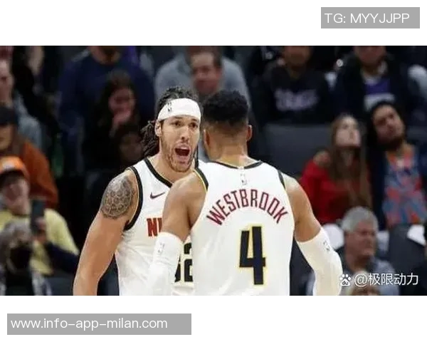 爱德华兹第三节火力全开独得17分威少助攻表现不俗贡献7分