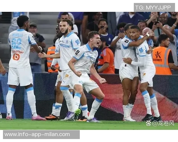 罗马诺澄清恩里克拒绝巴黎合同传闻双方关系良好